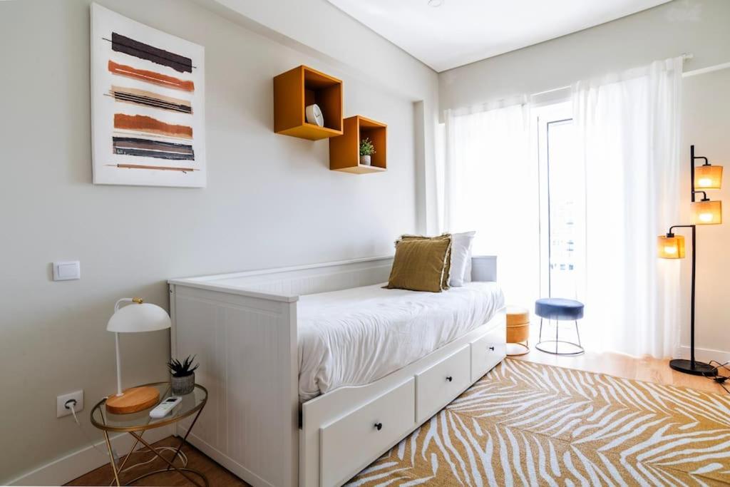 Apartment New - Luxury & Bright